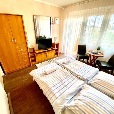 Aqua Blue Apartmanok - Siófok Eksteriør billede