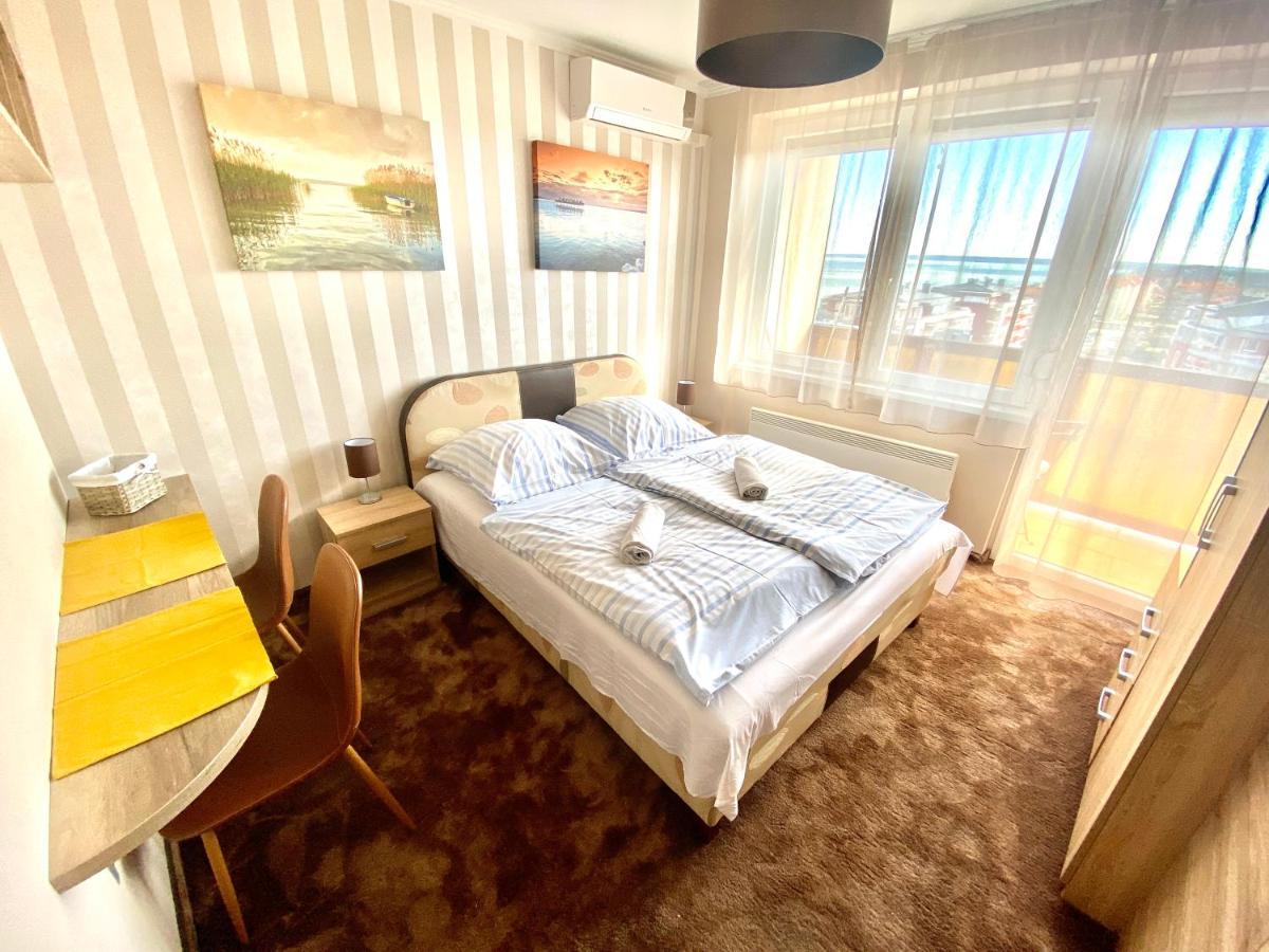 Aqua Blue Apartmanok - Siófok Eksteriør billede