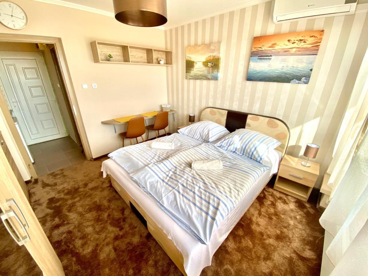 Aqua Blue Apartmanok - Siófok Eksteriør billede